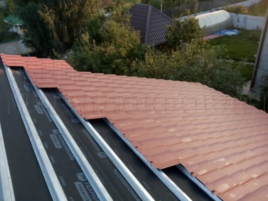 Металлочерепица Геркулес 8004 терракотовый Стальной Бархат от Центра Металлокровли в Симферополе